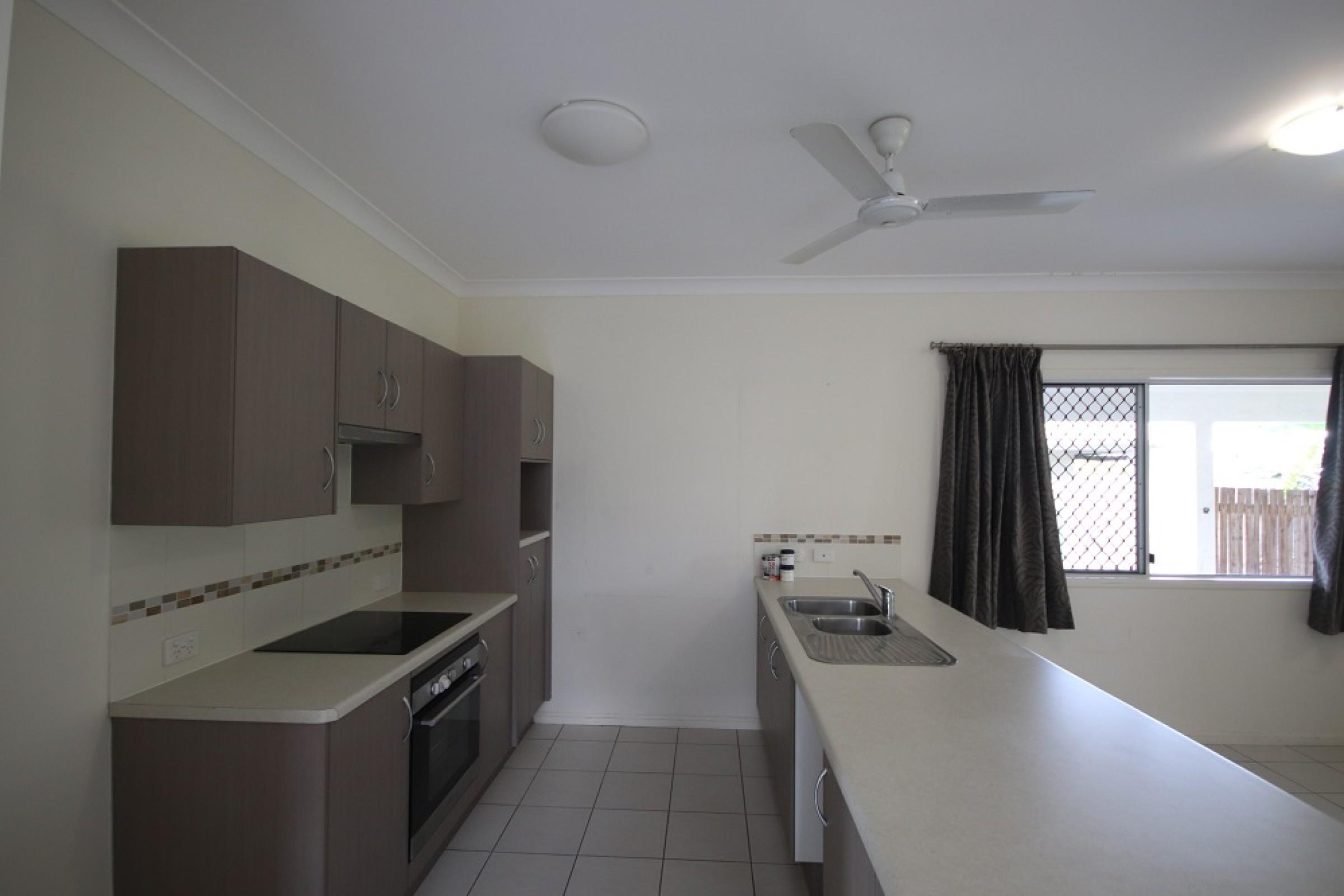 120 DAINTREE DR, BUSHLAND BEACH QLD 4818, 0 ห้องนอน, 0 ห้องน้ำ, House