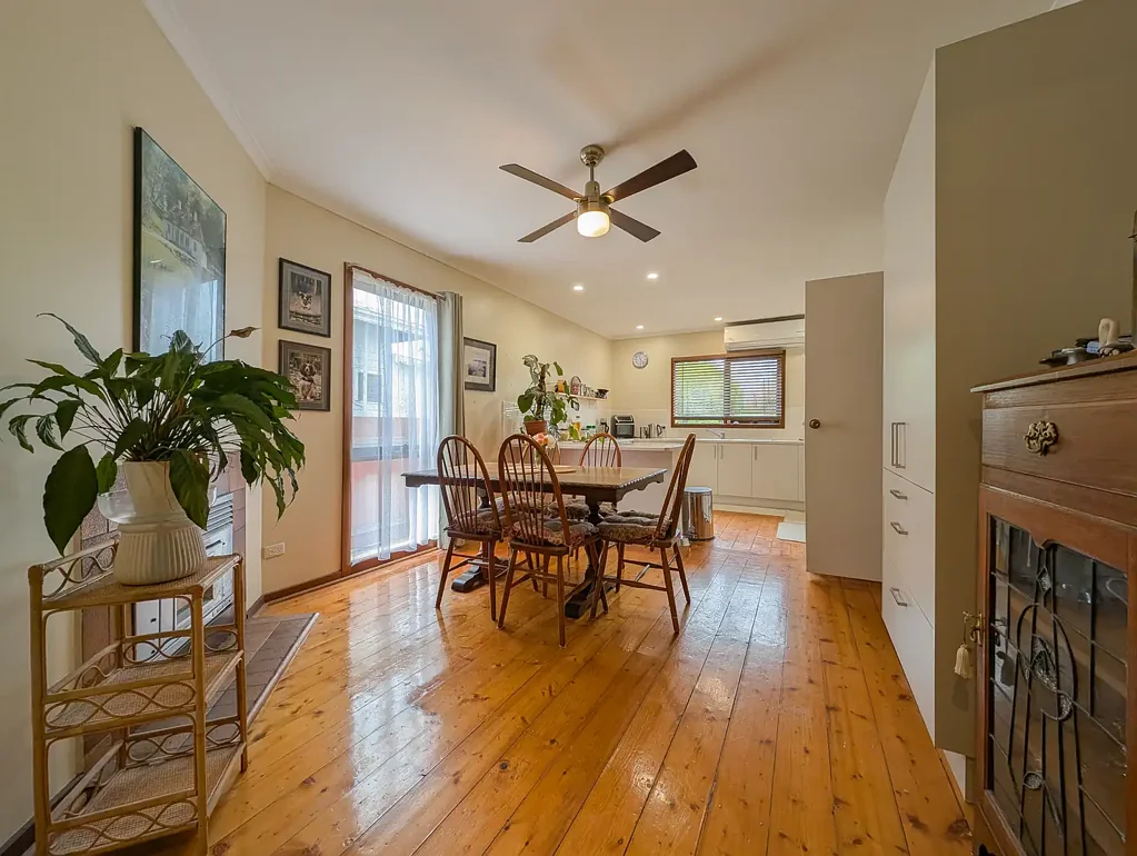 Kerang 3ห้องนอน Charming Walk‑In Ready Bungalow in a Central Location