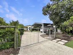 33 Belbowrie Parade, Maloneys Beach