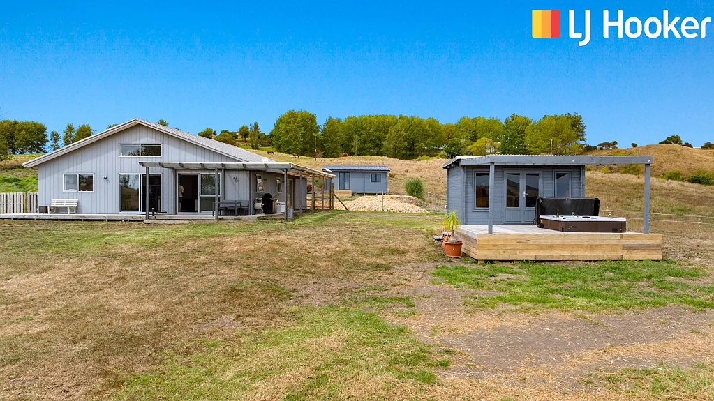 Kaiwaka 2部屋 Exceptional Lifestyle Opportunity