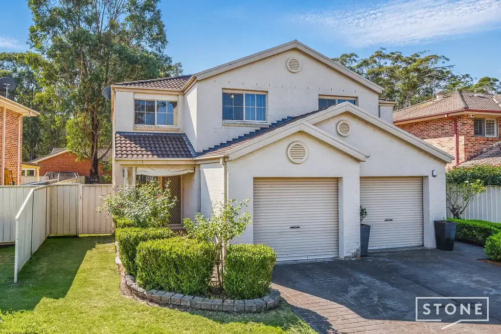 THREE BEDROOM DUPLEX IN GREAT LOCATION