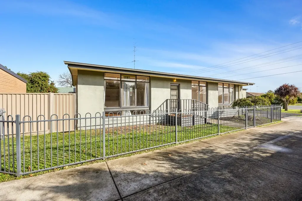 Spacious 3 Bedroom Unit