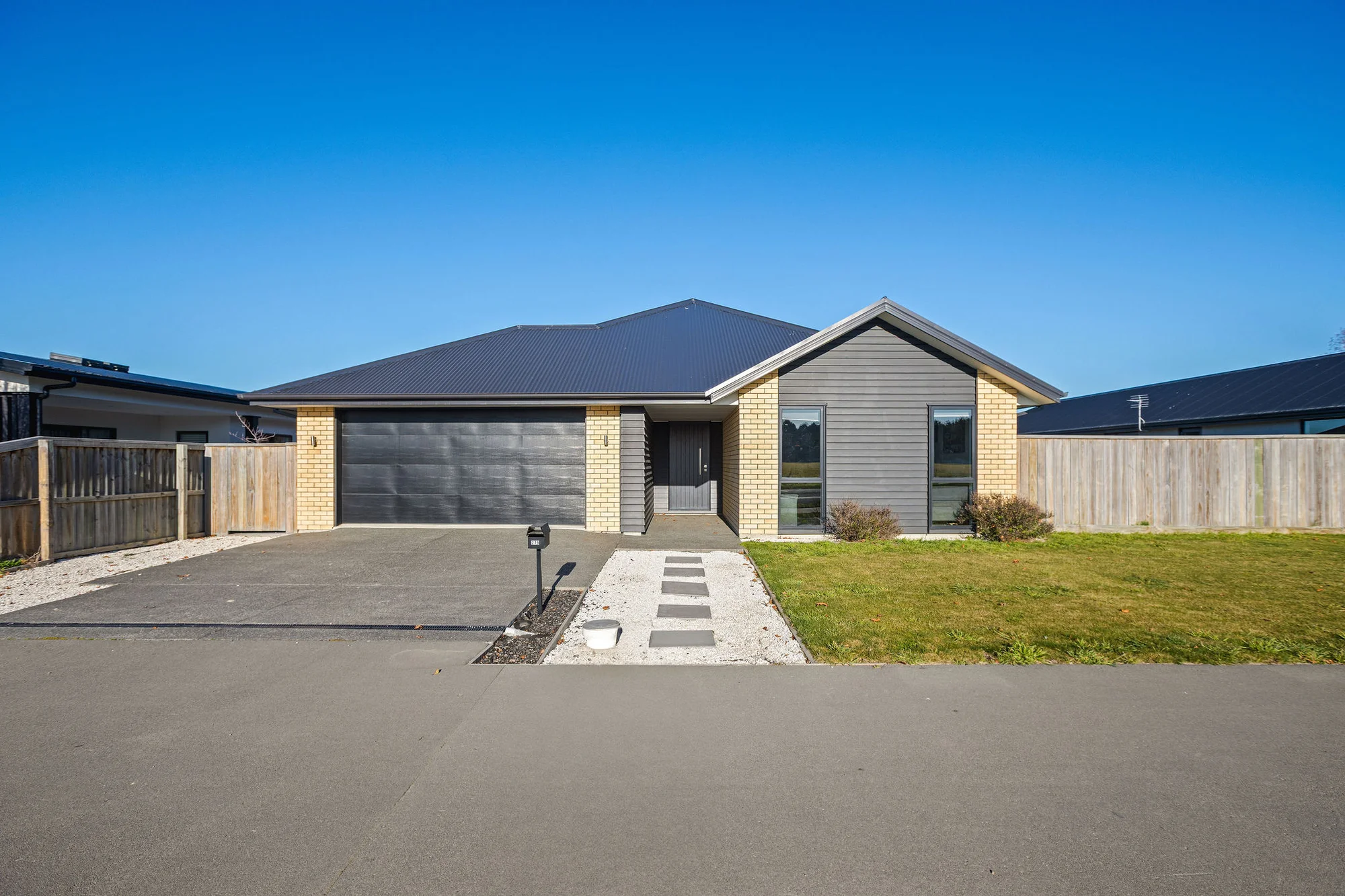 Rolleston 4Moenga OWNERS HAVE MOVED - Big 804sqm Section, Now This Must Sell!