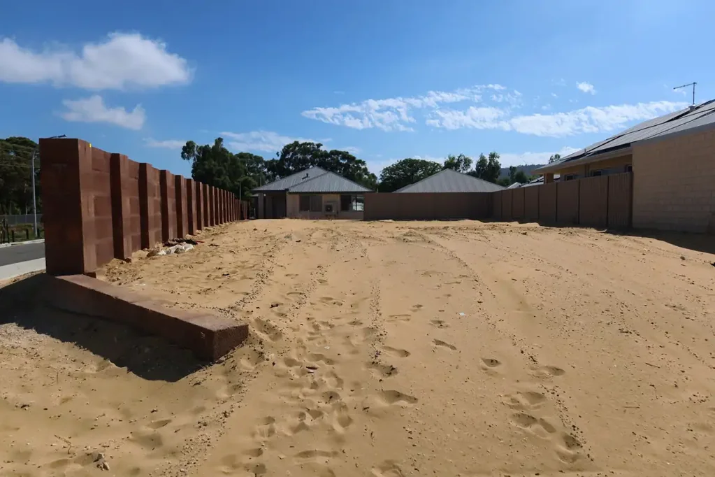 Byford It's Time To Build!