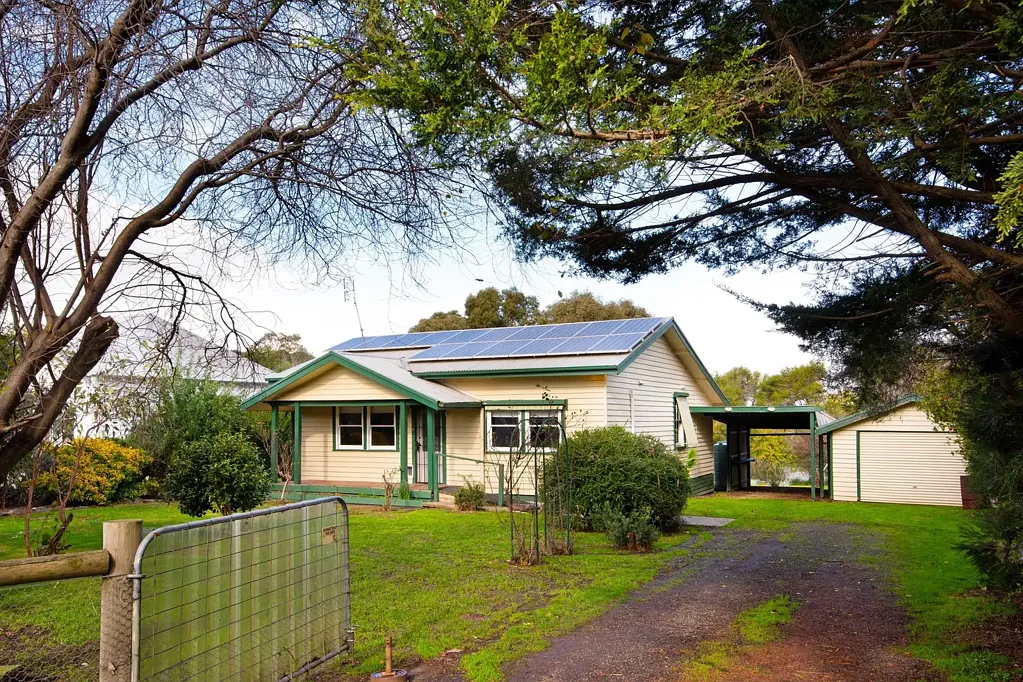 Enchanting Californian-Bungalow style.
