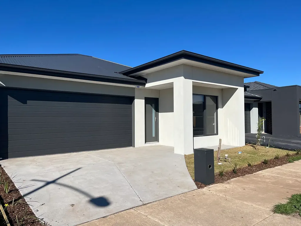 NEWLY BUILT THREE BEDROOM HOME