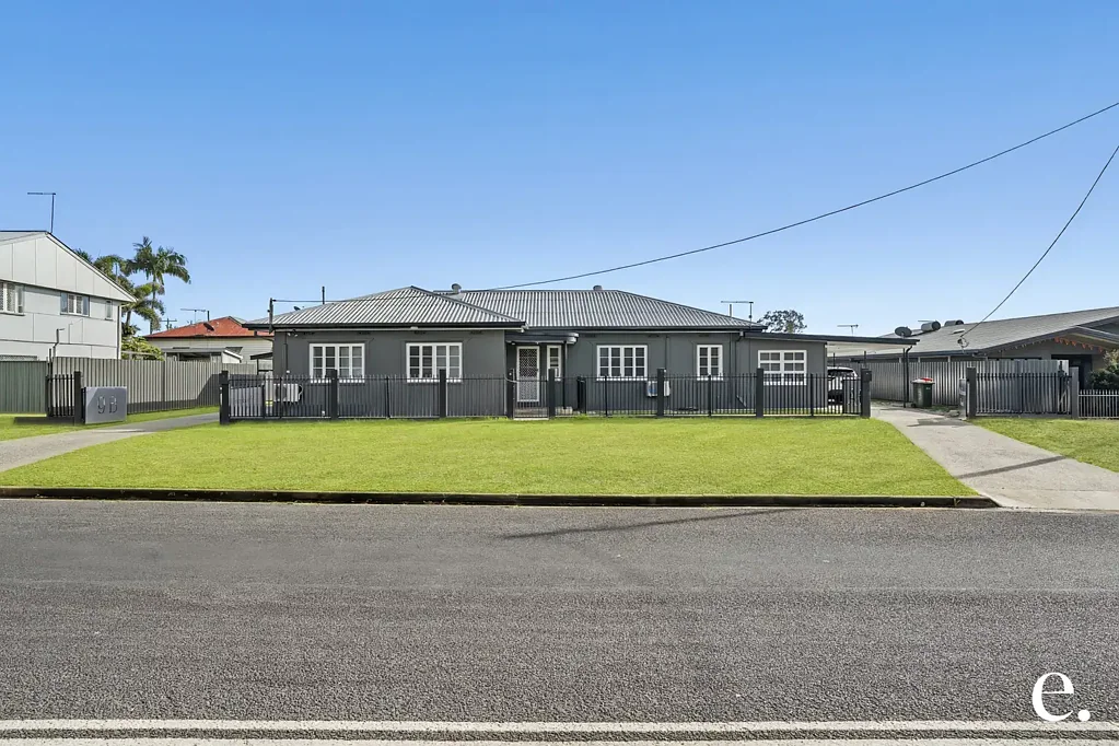 Mareeba 4غرفة نوم Renovated Duplex with Strong Rental Returns in Prime CBD Location