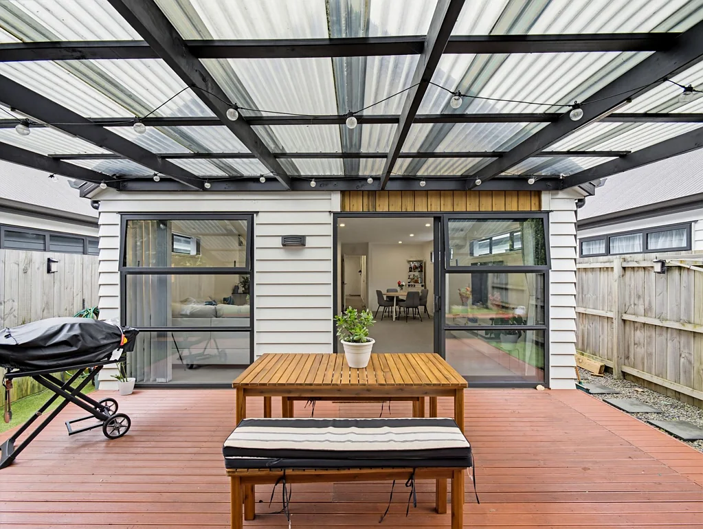 Papakura 3部屋 Easy-Care Living in a Convenient Location-Freehold