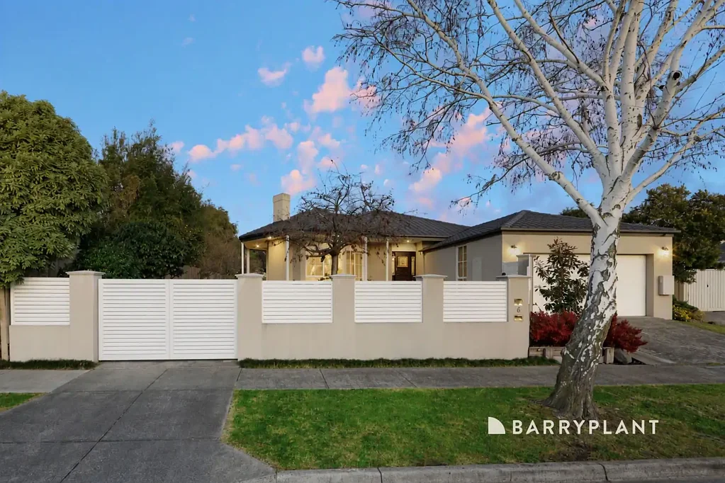 Lysterfield 4غرفة نوم Contemporary Living in an Enviable Location
