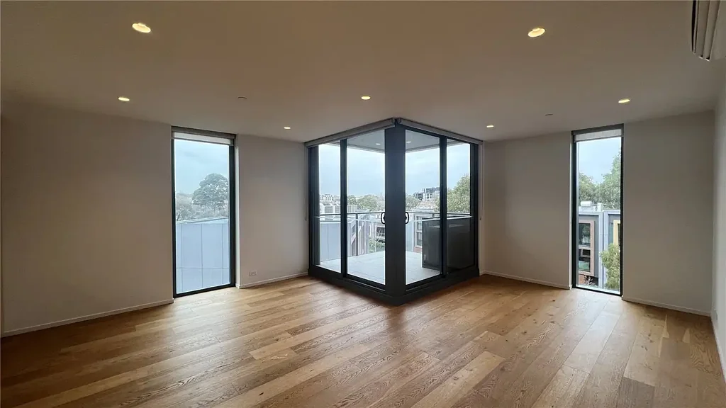 Toorak Park: Your Dream Lifestyle Awaits!