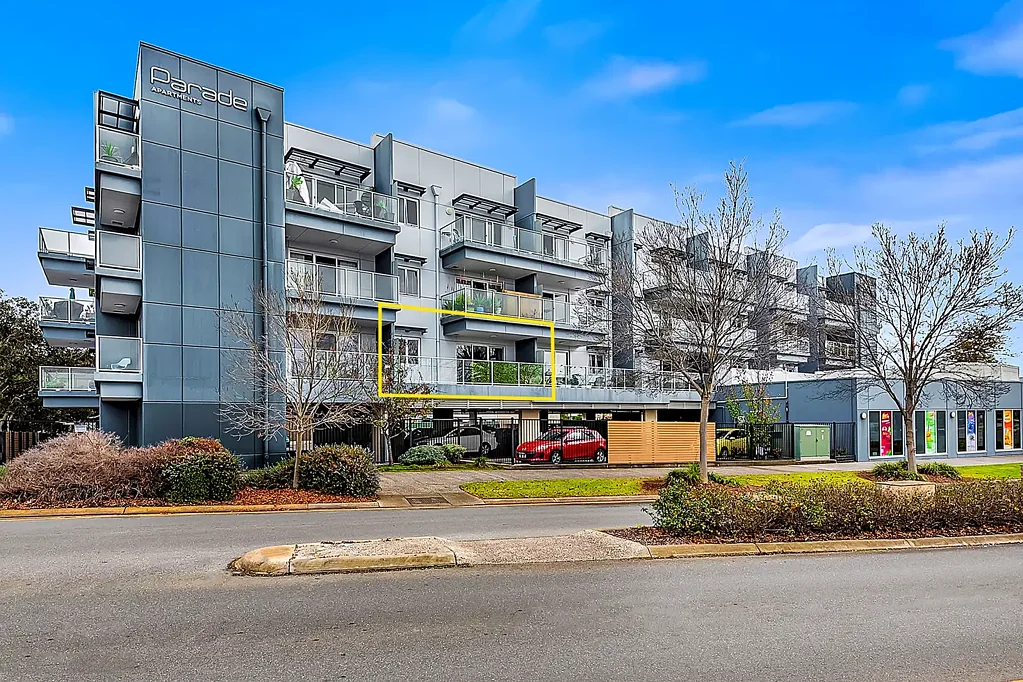 Mawson Lakes 2Moenga Easy Care Living with Lakeside Setting
