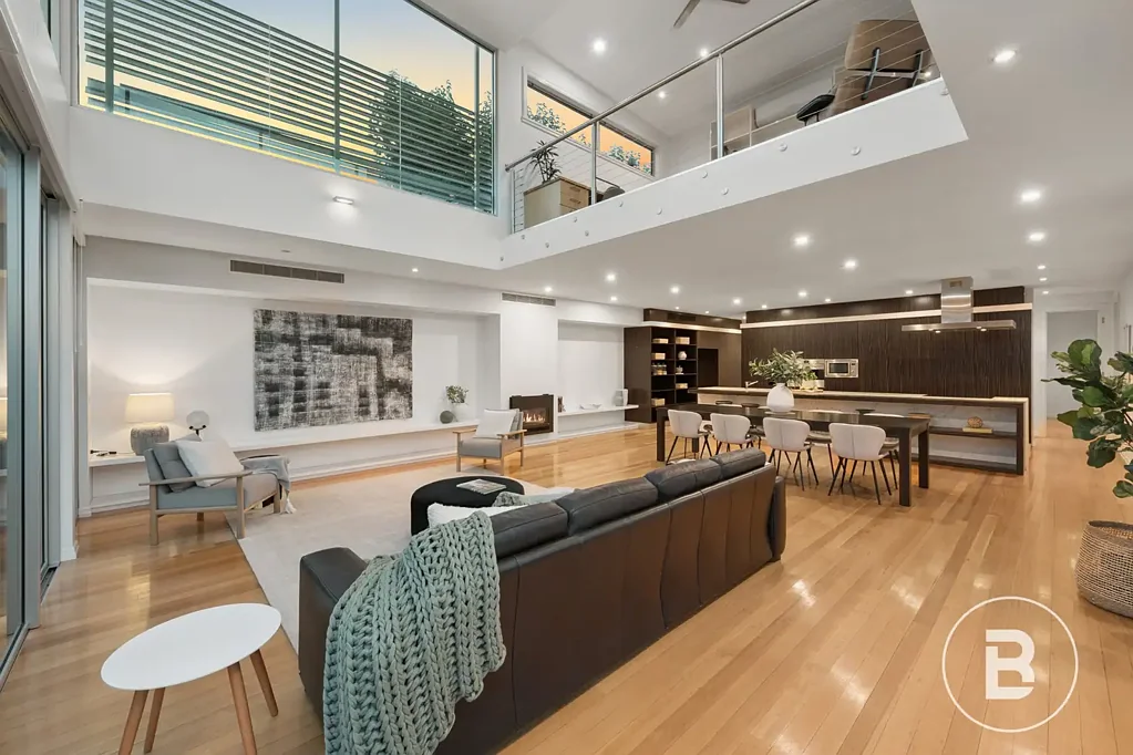 Bendigo 3房  HERITAGE CHARM, MASTERFULLY REIMAGINED THROUGH ARCHITECTURAL DESIGN