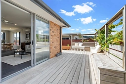 11 Aporo Drive, Kumeu