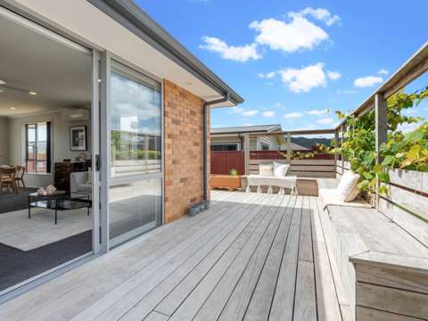 Kumeu 4 Bedroom The Huapai Dream!