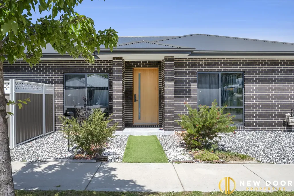 74 Robin Boyd Crescent, Taylor, ACT 2913