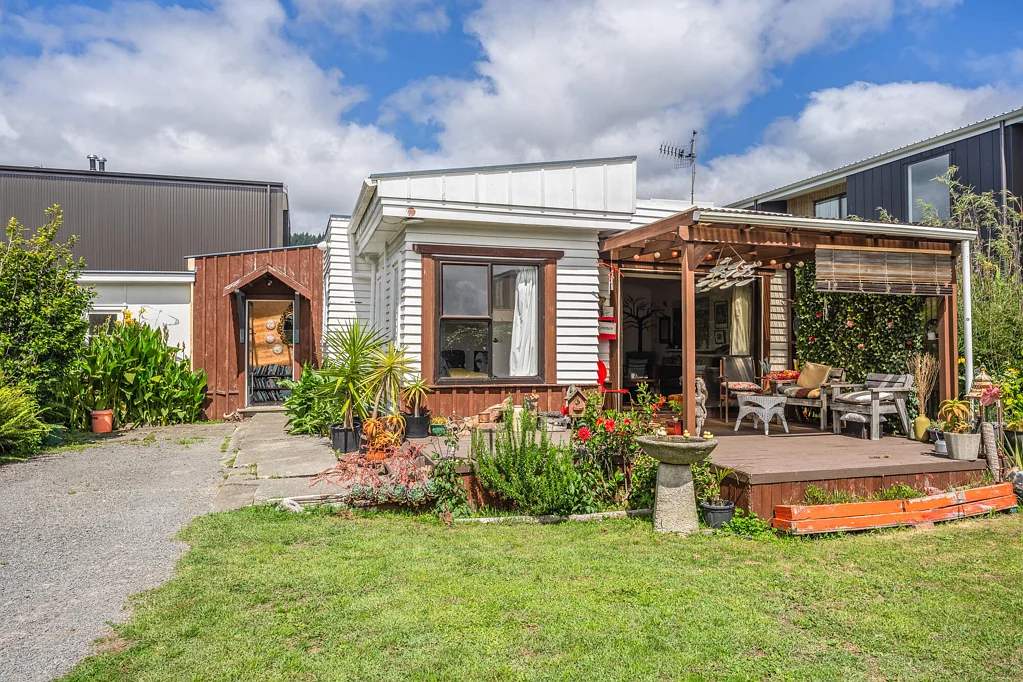 Paraparaumu 2 Slaapkamer A Little Honey in a Sweet Spot!