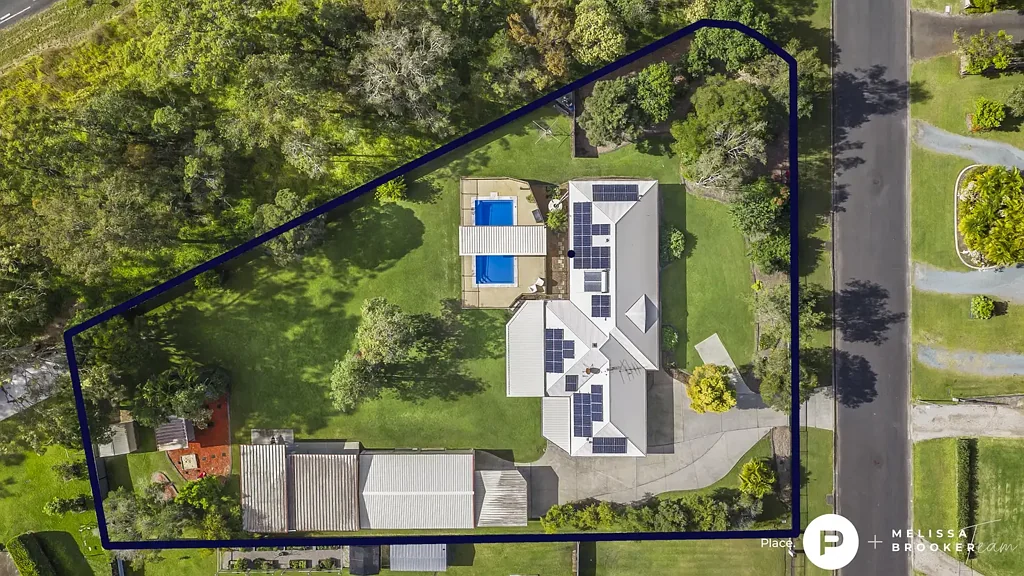 Caboolture 4 Bedroom Pool and multiple indoor/outdoor living areas
