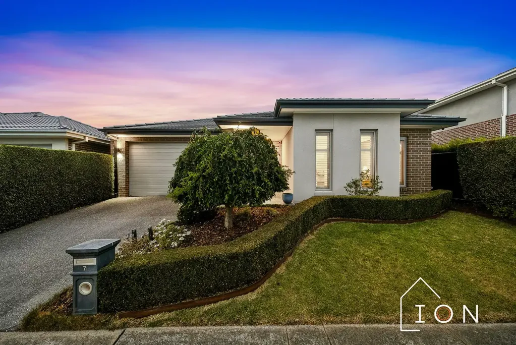 7 Abundance Circuit, Clyde, VIC 3978