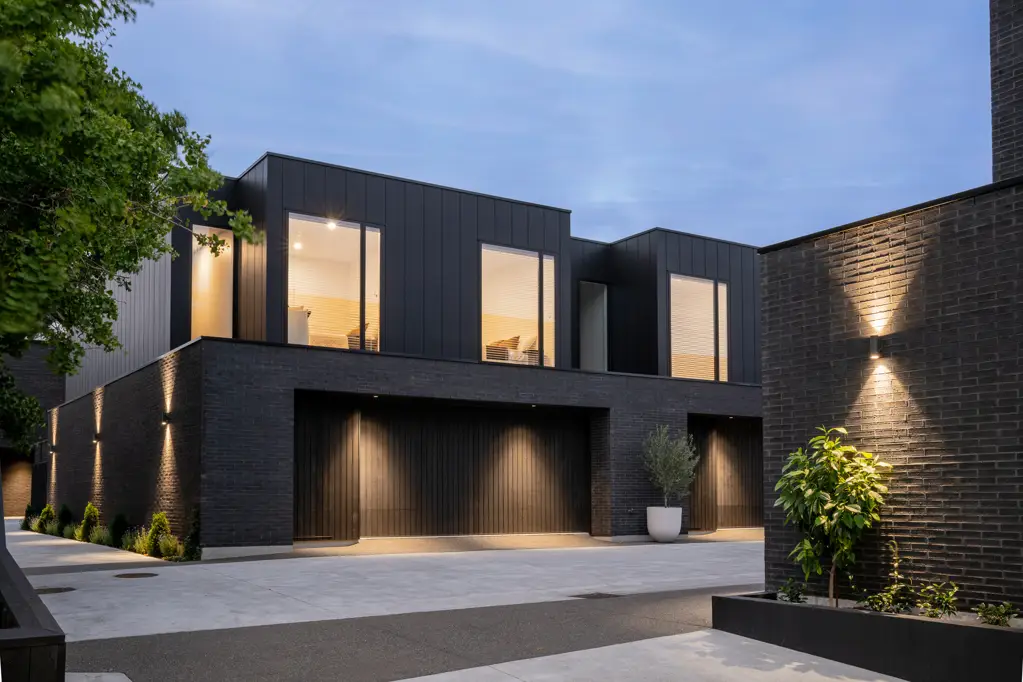 Merivale 3Zimmer Stage 2 - Priced from $1,995,000!