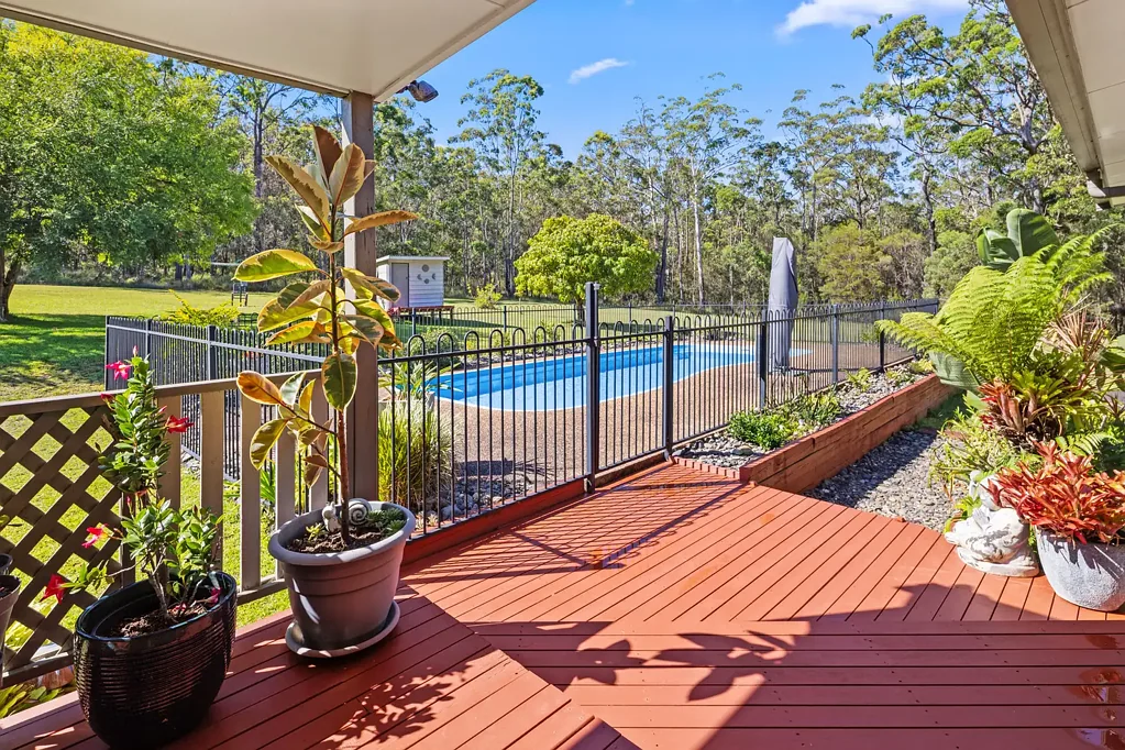 Crescent Head The Best of Both Worlds - A Morning Surf, An Afternoon on Acreage