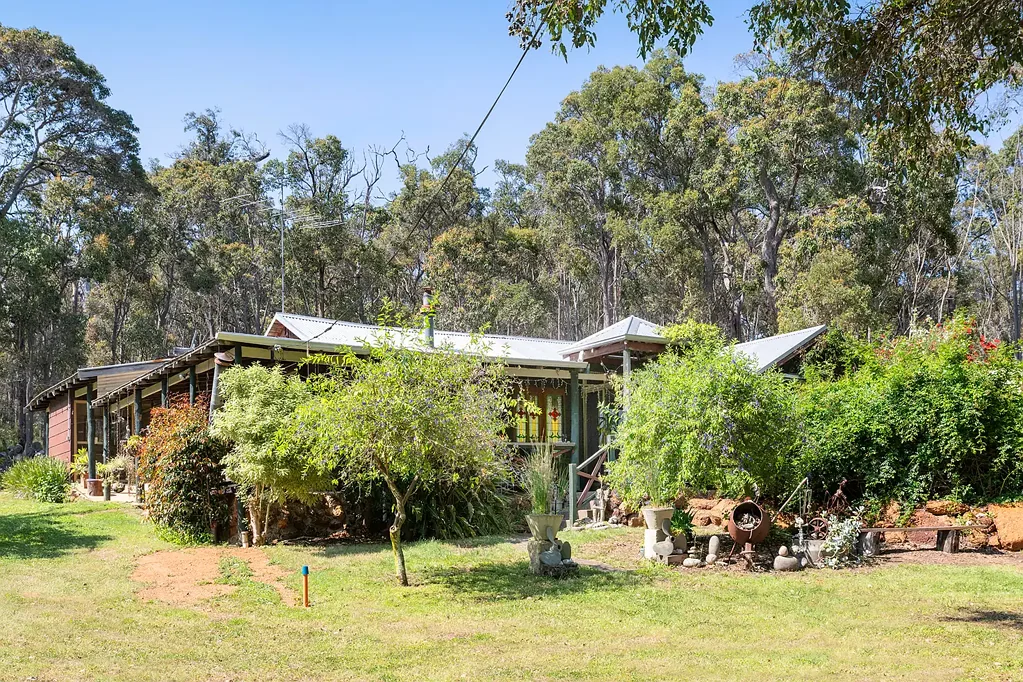 4 Rickett Road, Cowaramup, WA 6284