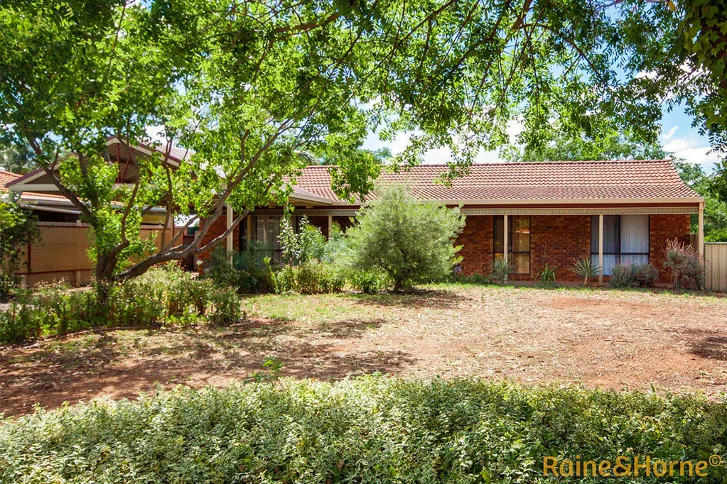 Established Eastridge Estate
