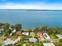 4D Bay Street, Redland Bay