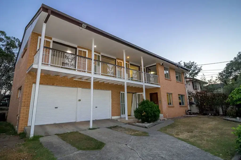 Spacious Dual-Living Family Residence with Views & Exceptional Convenience