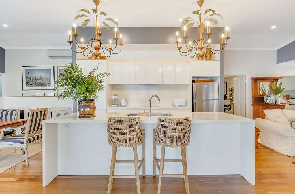 Pottsville 3 Bedroom Refined Coastal Living in Koala Beach Estate