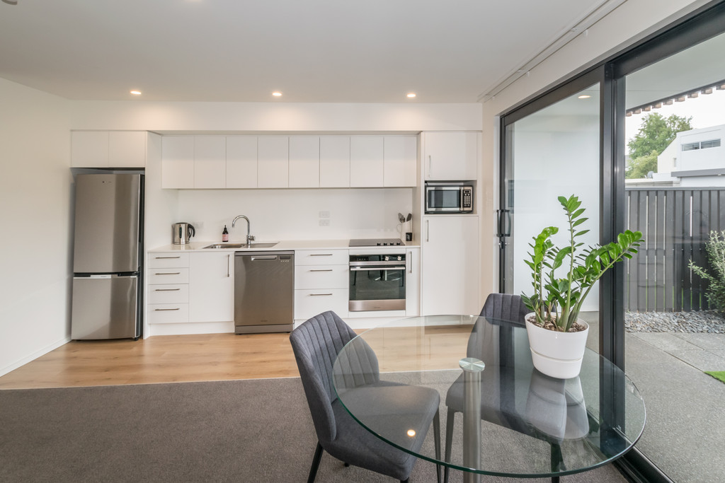 2/11 Exeter Street, Merivale, Christchurch, 1 rūma, 1 rūma horoi