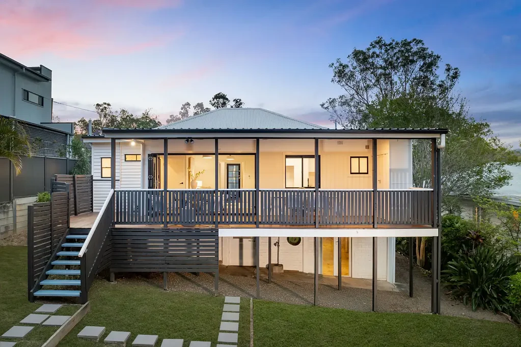 Indooroopilly 4غرفة نوم Renovated & Stylish Perfection in Indooroopilly