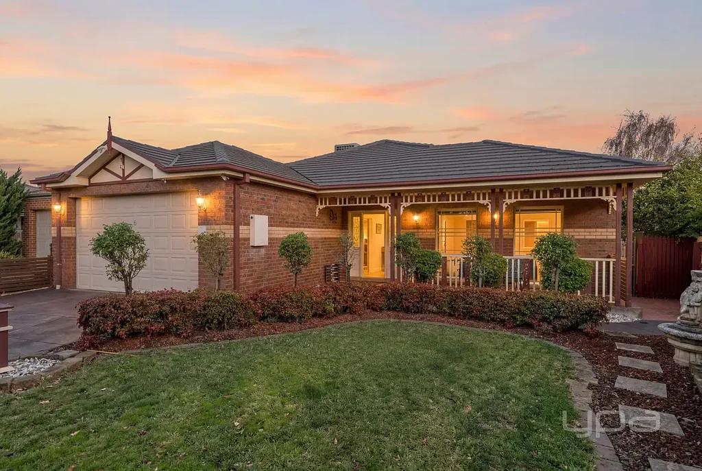 6 The Strand, Melton, VIC 3337, 5房, 2浴, House