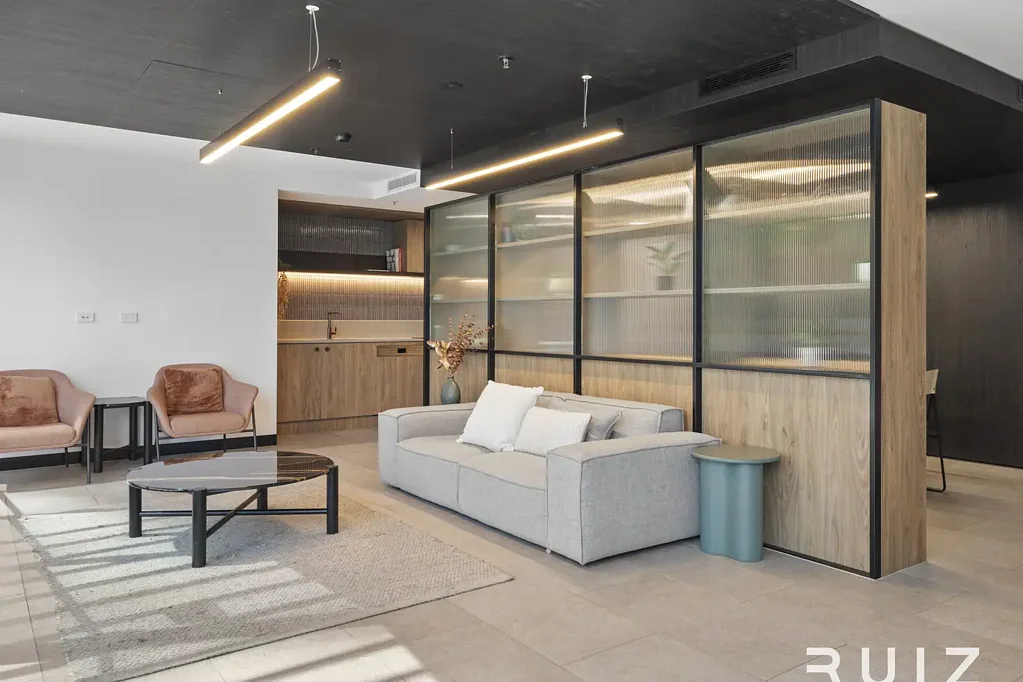Modern Two-Bedroom with a Spacious Balcony in Excellent Condition