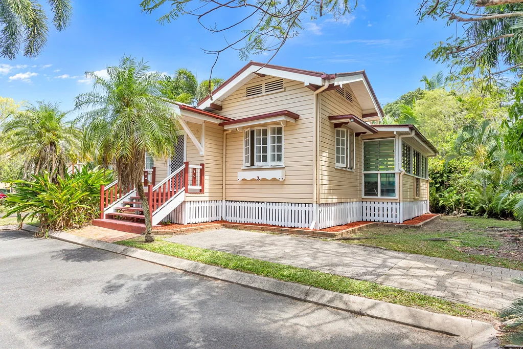 27/404-418 Mccoombe Street, Mooroobool, QLD 4870