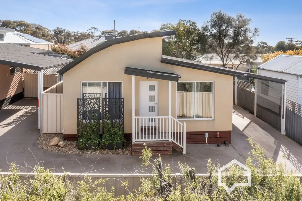 1/5A Violet Street, Eaglehawk, VIC 3556