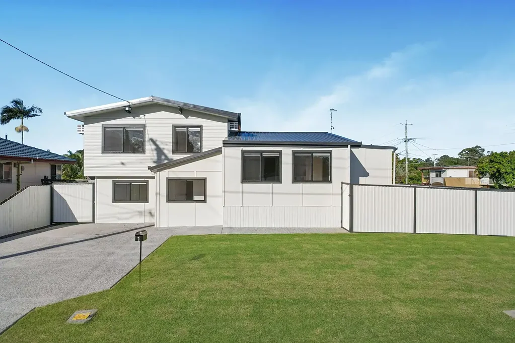 1 Carcoola Street, Kingston, QLD 4114