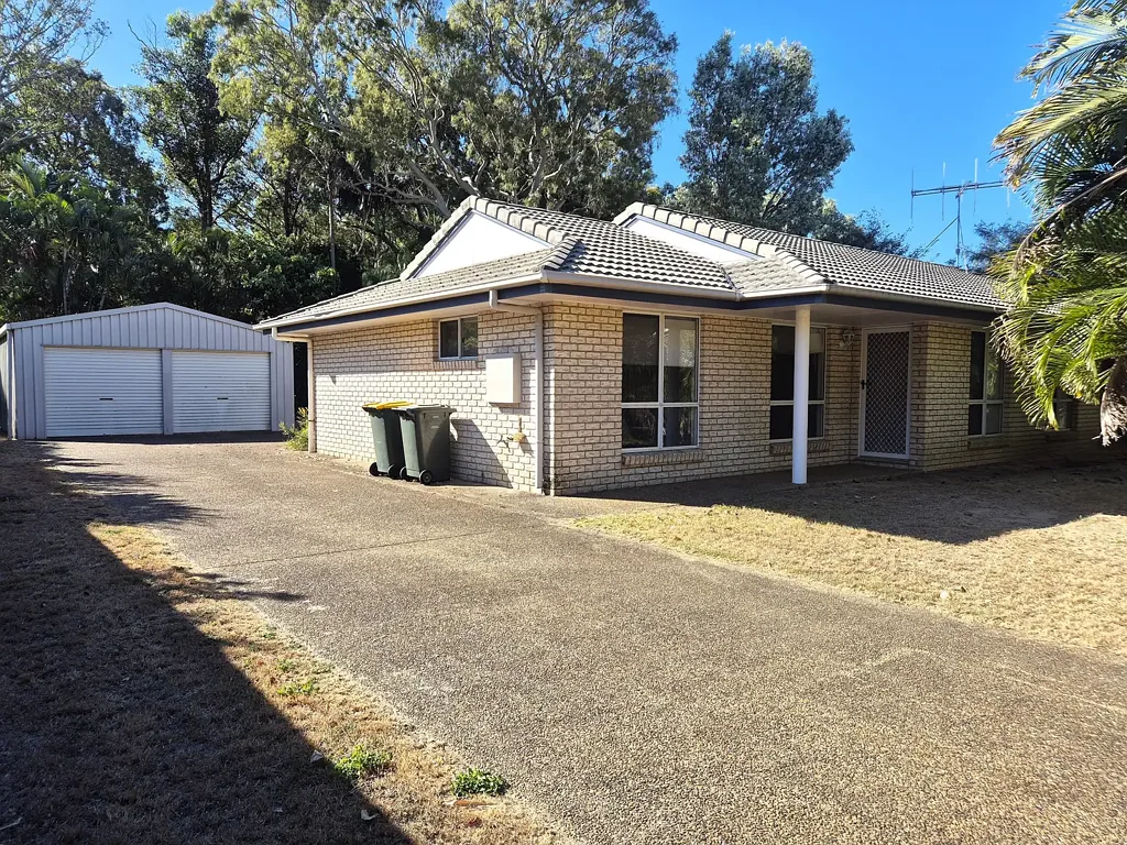 4 BEDROOM COASTAL HOME