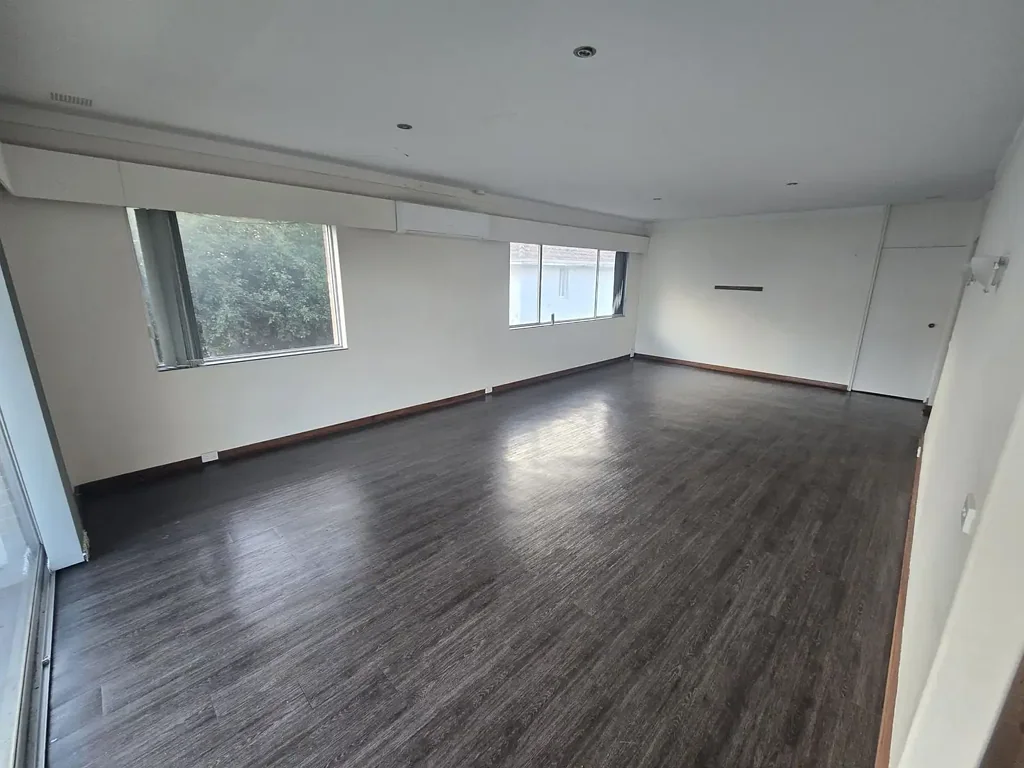 2 floor Studio apartment
