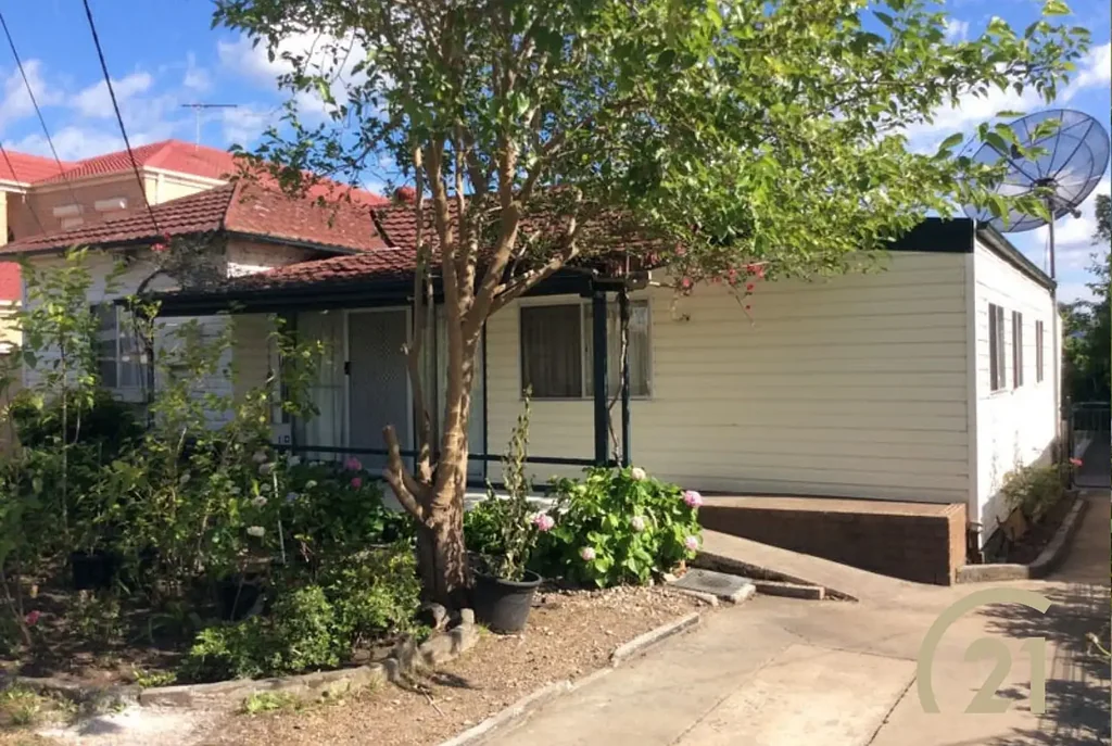Spacious & Accessible Family Home in a Prime Location