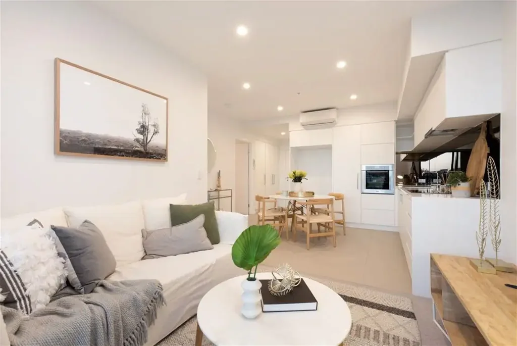 30607/300 Old Cleveland Road, Coorparoo, QLD 4151