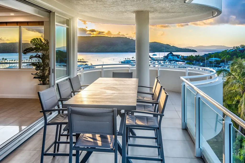 Whitsundays 4 Bedroom A Full-Floor Marina Residence. Unmatched in Size, Prestige, and Position