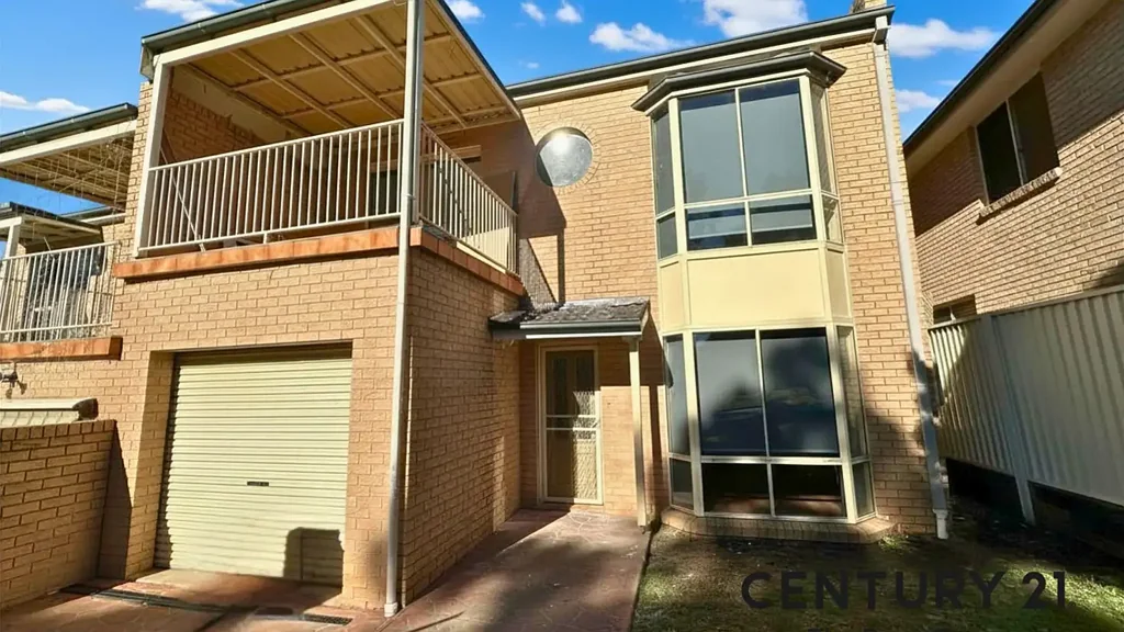 Renovated 5-Bedroom Duplex in Prime Location | Spacious Family Living