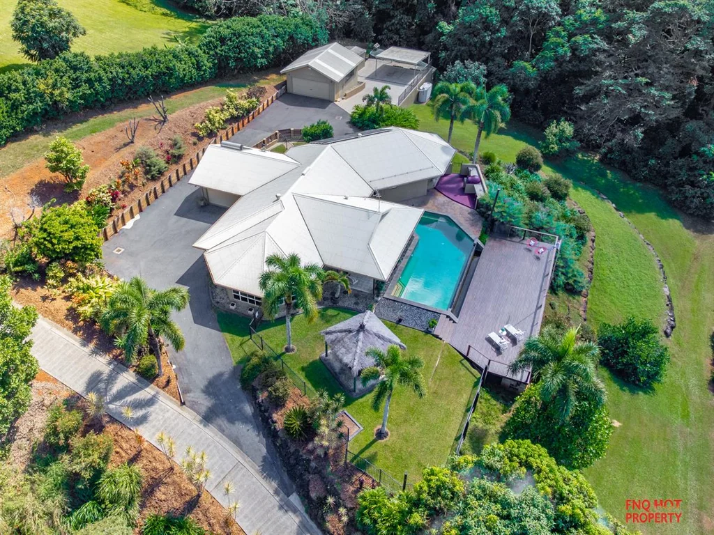 10-12 Lichen Close, Redlynch, QLD 4870