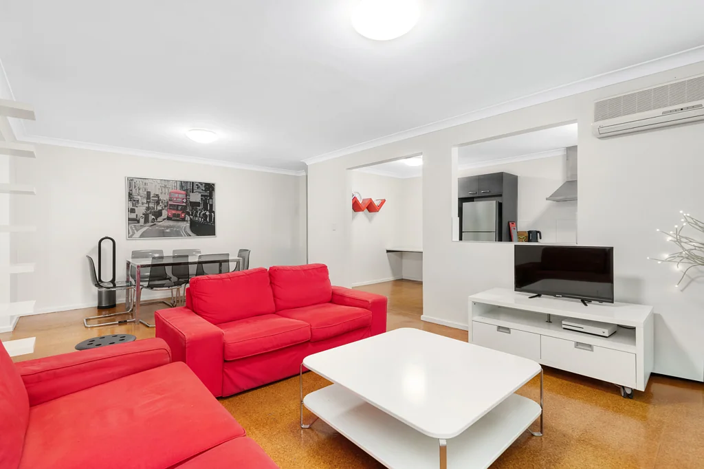 8/30 Sisley Street, St Lucia, QLD 4067