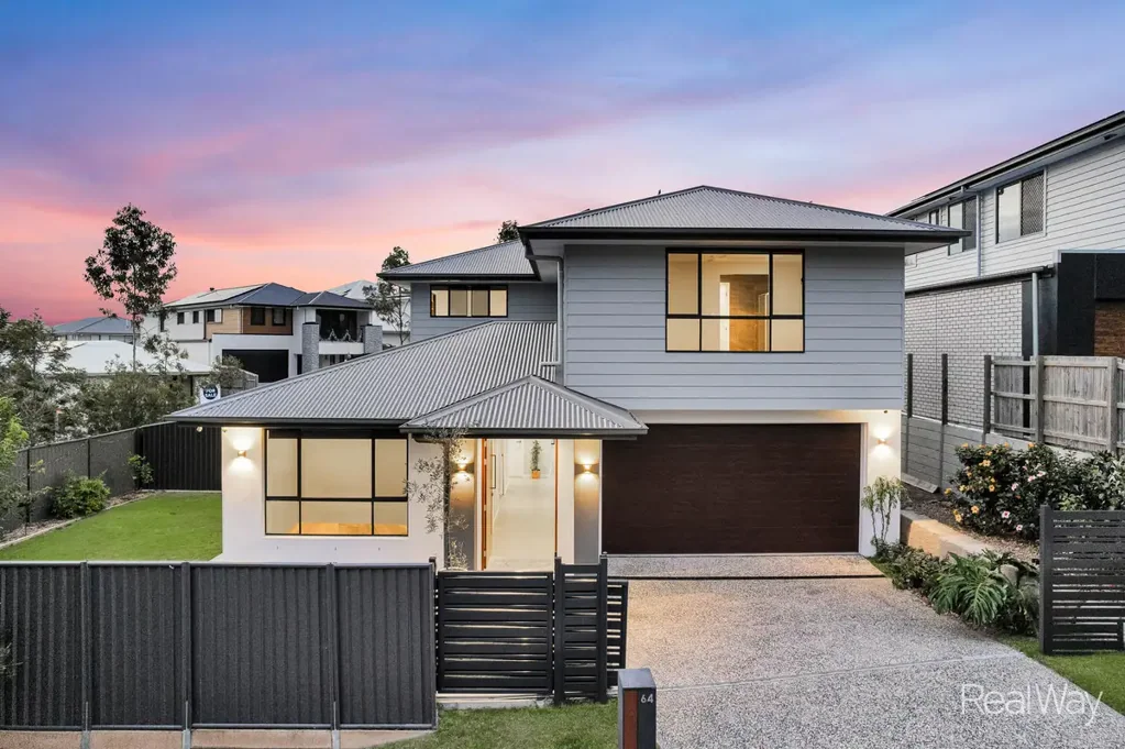 Spring Mountain 5ਬੈੱਡਰੂਮ Exceptional Double-Storey Family Living in Spring Mountain