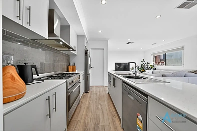5 Starthistle Approach, Rockbank, VIC 3335, 4 Bedrooms, 2 Bathrooms, House
