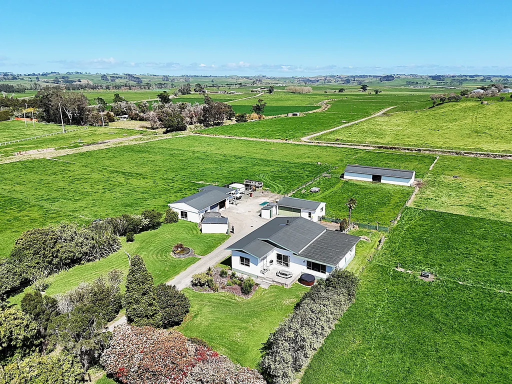 Te Kopuru  Country Comfort and Coastal Convenience