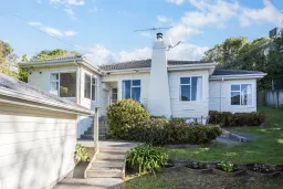 2 Chester Road, Tawa