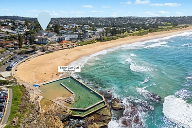 Curl Curl 3 Bedroom Top-Floor North Facing Apartment, Situated Directly Opposite Curl Curl Beach