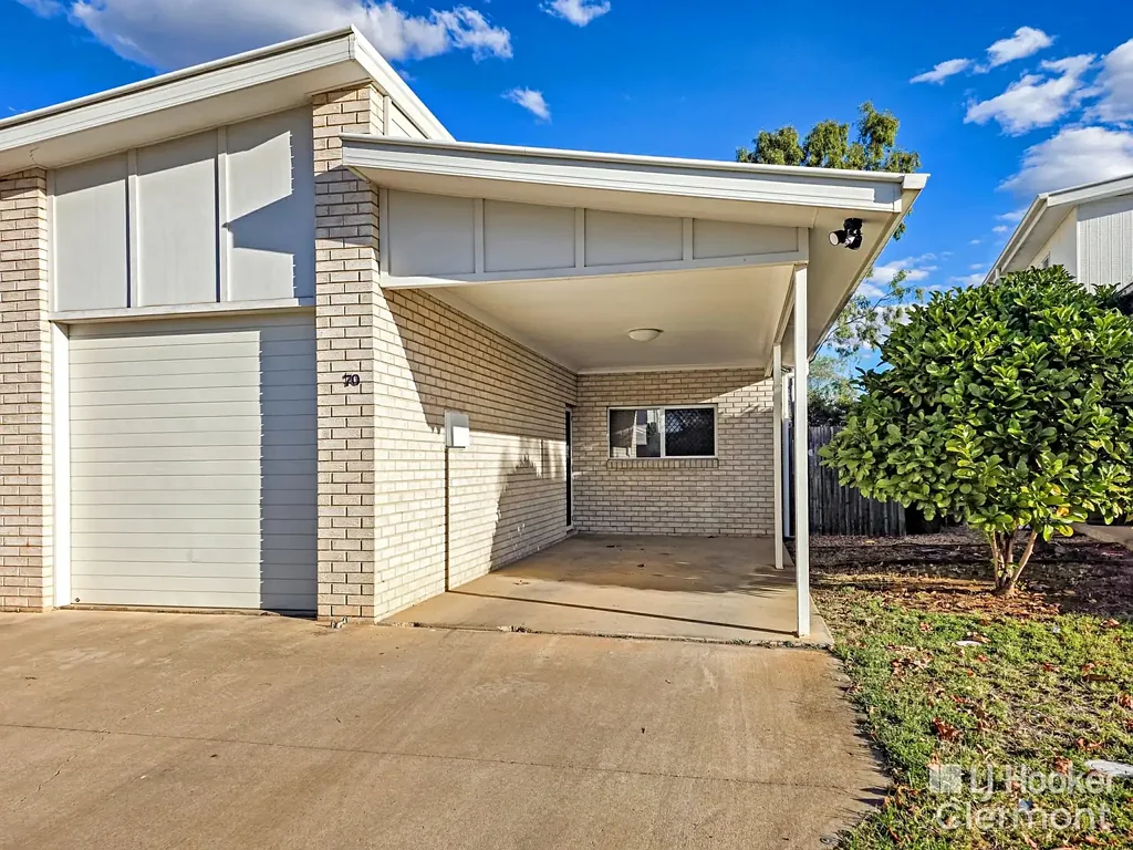 Clermont 3房  2-Storey Townhouse with Shared Pool Access